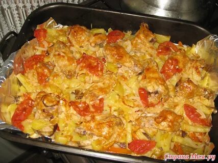 Крылья с овощами в духовке