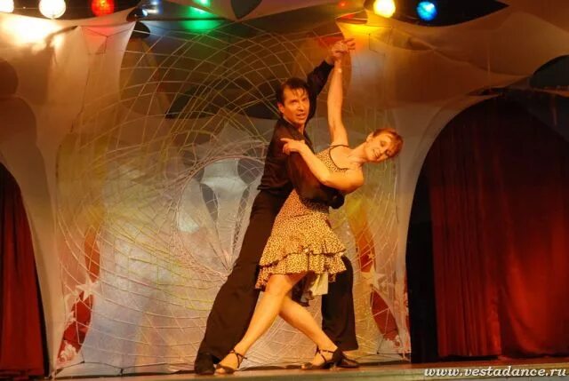 Соло латина реклама. Листовка бачата. Клуб латина. Черкашина екатерина олеговна бальные танцы. Загоруйченко танго.