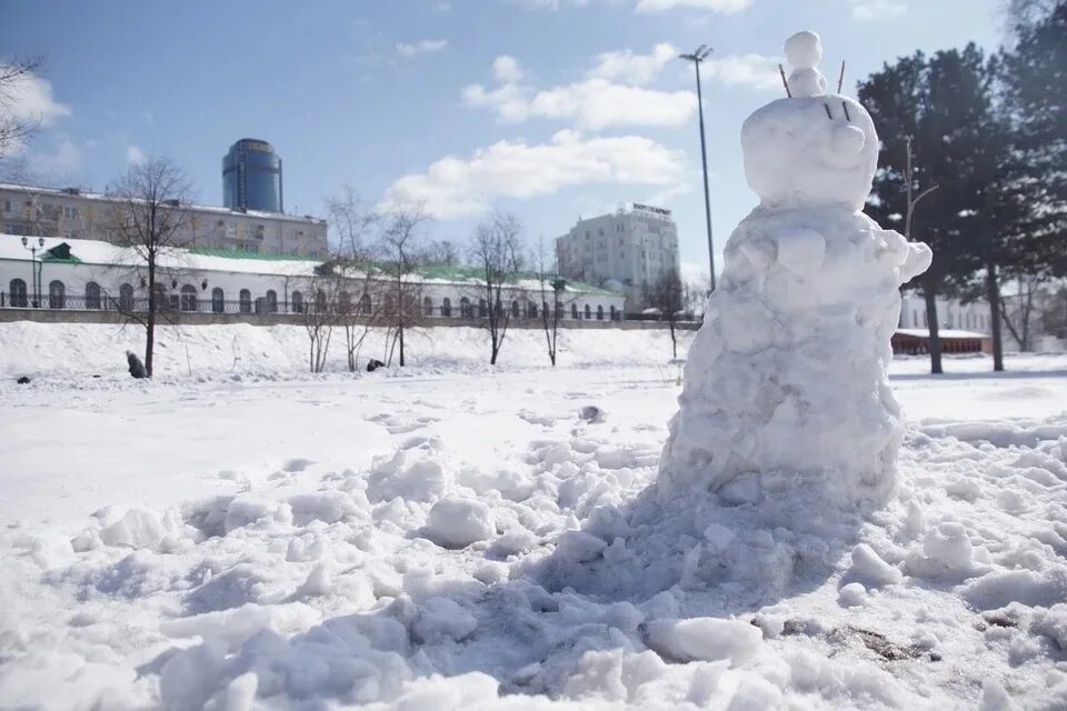 Г г снежков. Снежные города России. Екатеринбург зима. Самый заснеженный город России. Екатеринбург самый снежный город России.