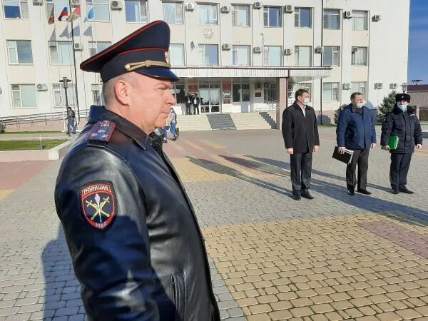 Лабинск мвд. Начальник ГИБДД Усть-Лабинского района. Начальник ГАИ Лабинского района. Усть Лабинский район МВД. Участковые Усть-Лабинского района.