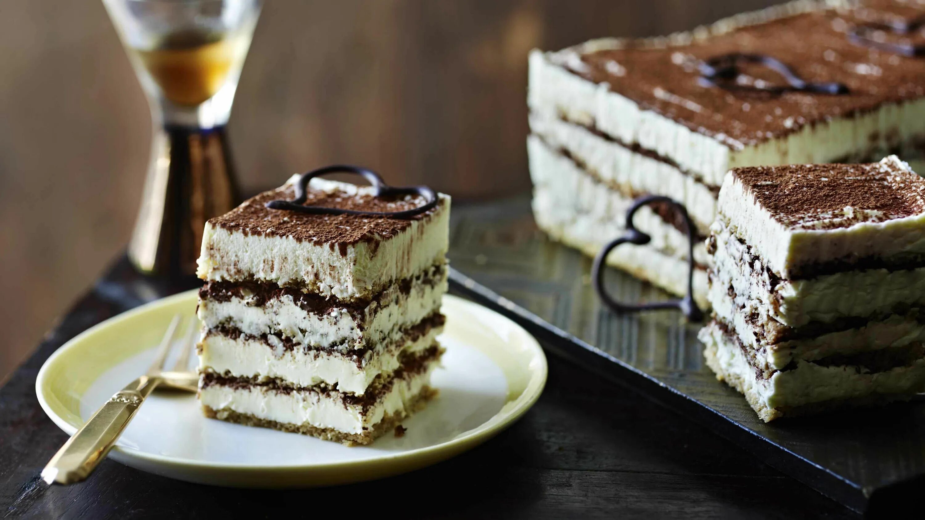 Tiramisu Cake. Пирожное тирамису. Итальянский тирамису. Сладости 8 букв