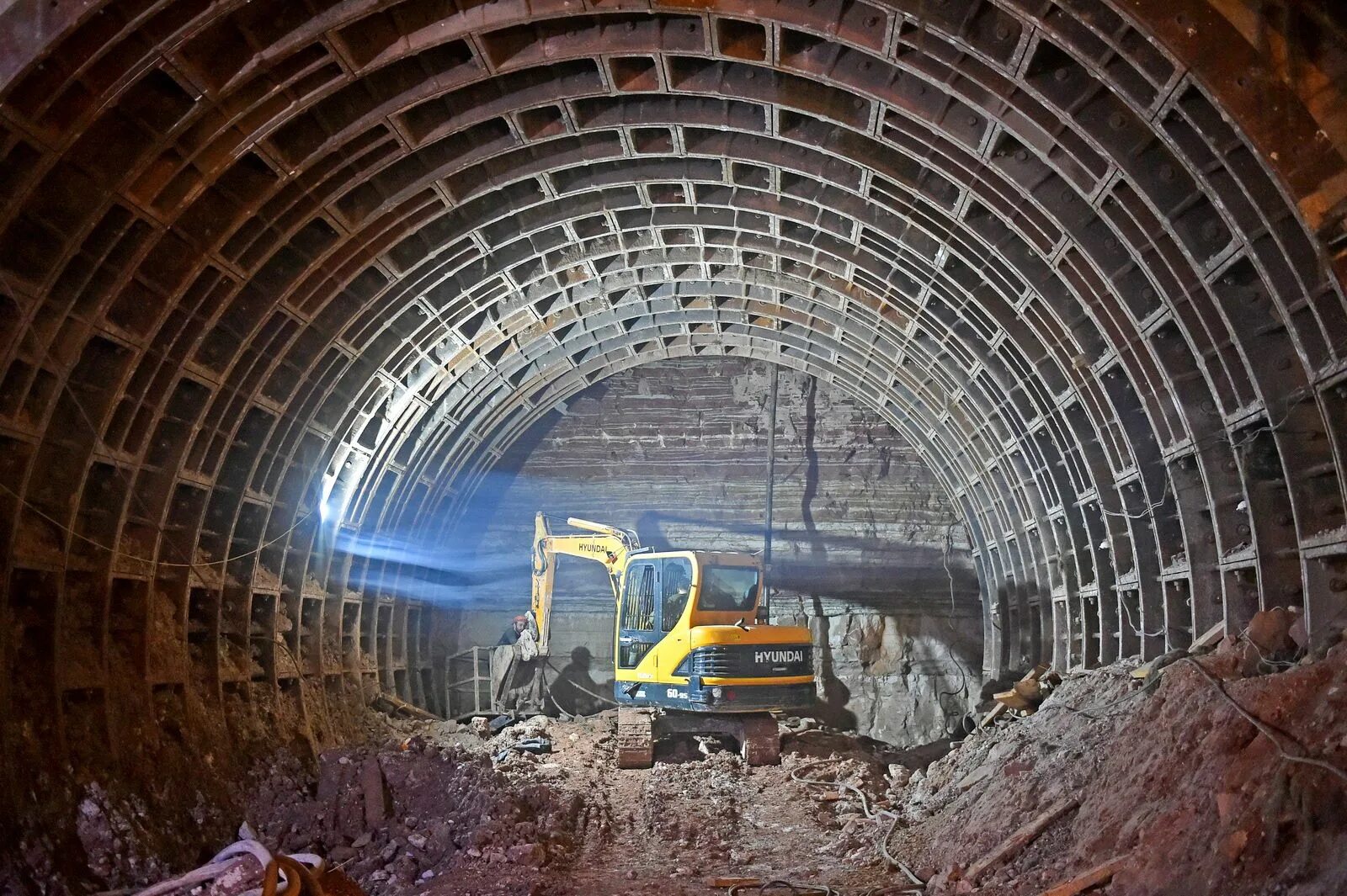 Строительство кольцевой линии. Тоннель метро БКЛ. Стройка метро в Москве. Технология строительства метрополитена. Metro 2023 тоннель.