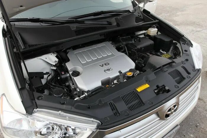 Хайлендер какие двигатели. Toyota- Highlander 2011 подкапотное. Тойота хайлендер 2011 под капотом. Toyota Highlander 3.5 v6. Toyota Highlander 2012 под капотом.