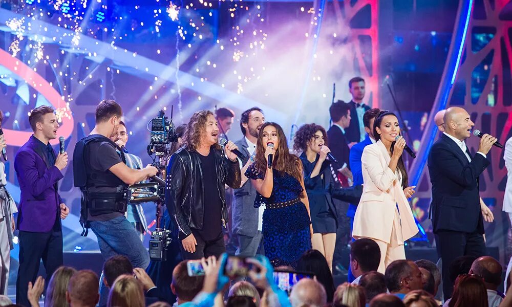 новая волна сцена. новая волна 2022.