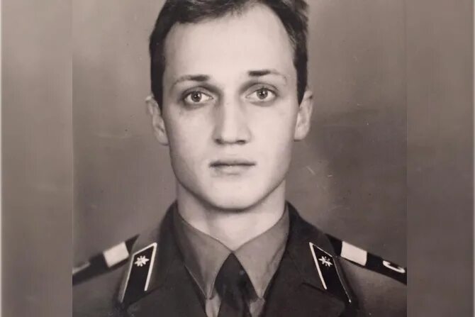 Нагиев служил. Ищу сослуживцев зиря сангачалы. Ревва в молодости. Нагиев служил. Нагиев вдв.