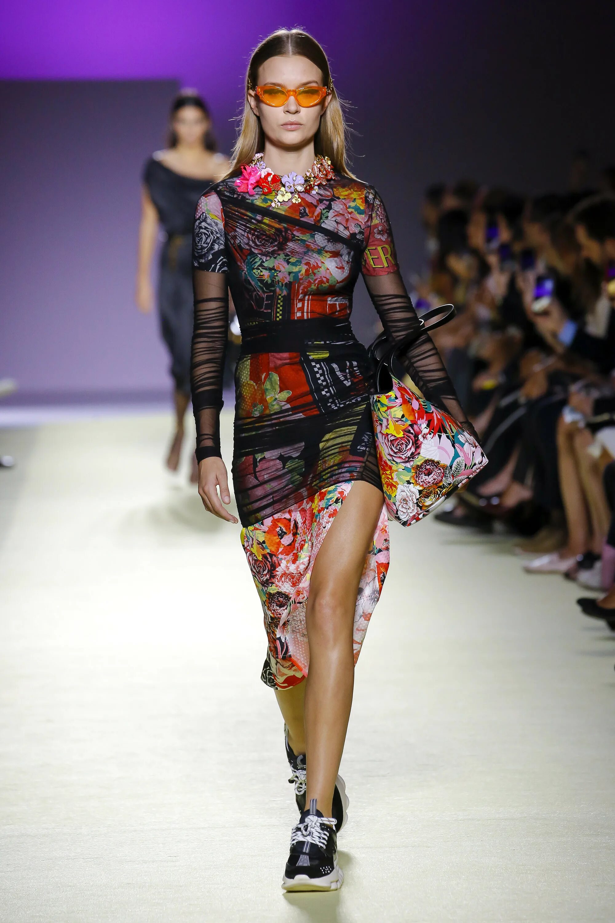 бренд фенди одежда. женская коллекция платья. женская коллекция платья. платья дольче габбана 2015. дольче габбана 2014 женская коллекция.