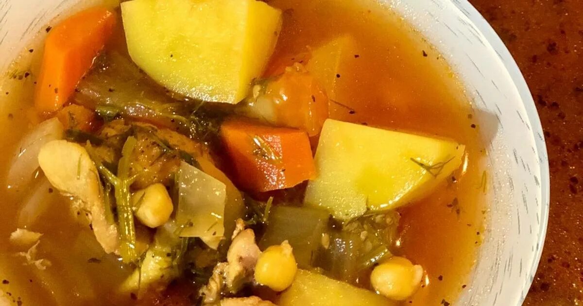 Как приготовить шурпу из курицы. Суп шурпа из курицы. шурпа из курицы. шурпа из курицы фото. балык шурпа с перловкой.