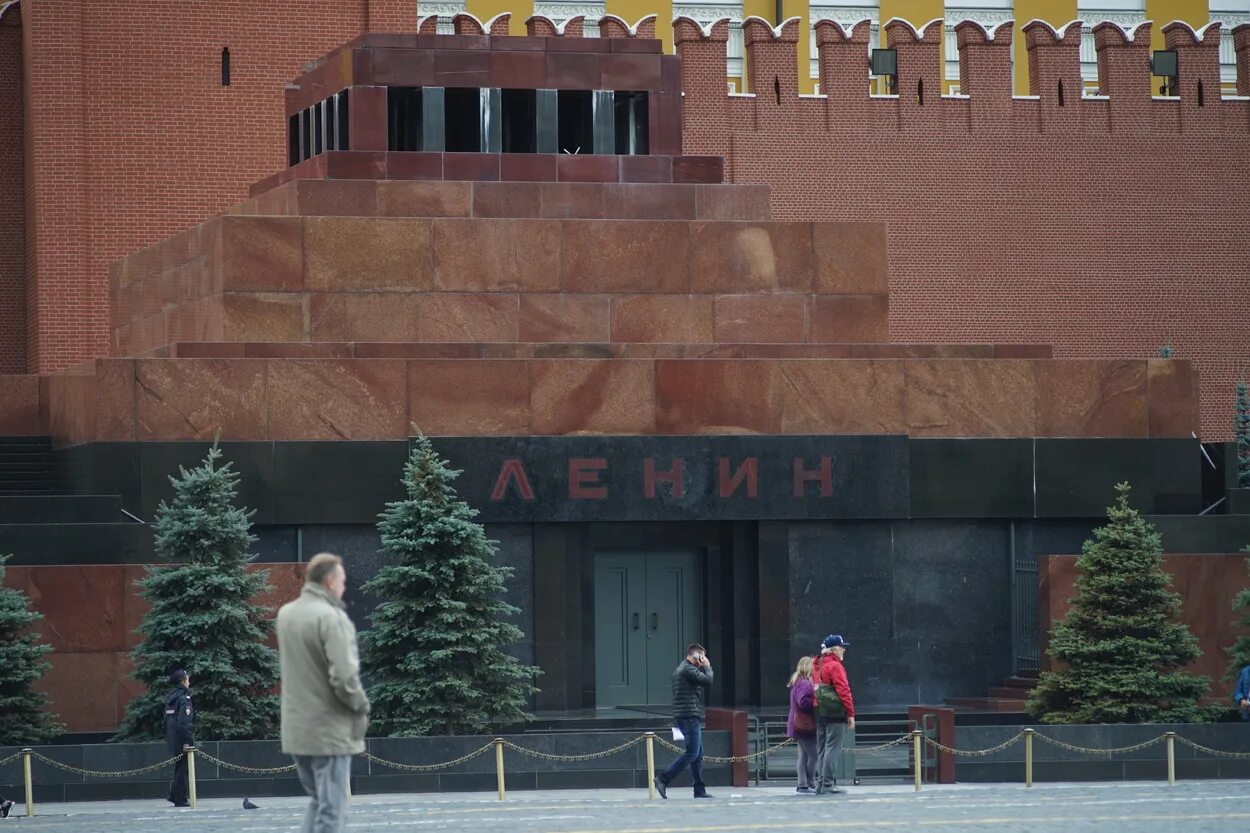 Посетить мавзолей в москве расписание. Мавзолей москва. посещение мавзолея.