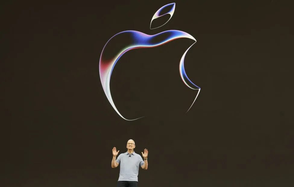 Презентация apple. Apple презентация 2023. Презентация apple слайды. Презентация apple wwdc 2024. Сцена презентации apple.