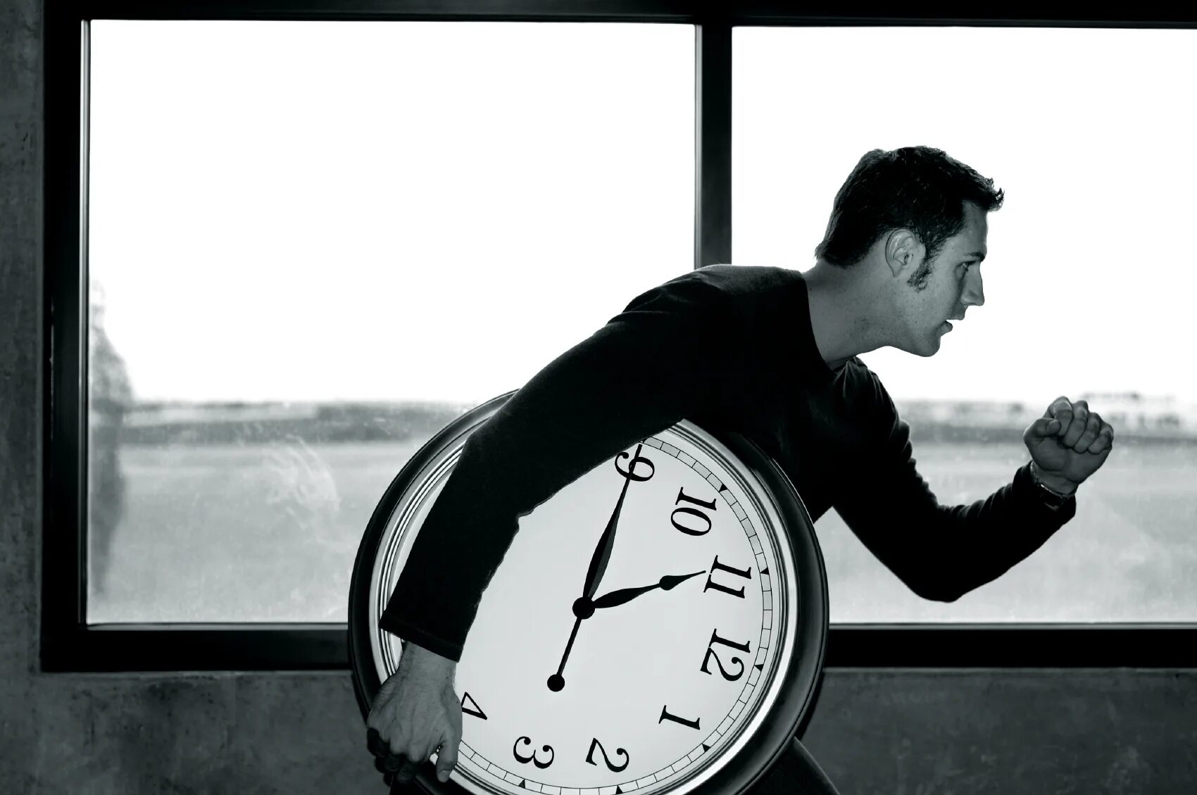 Любить впустую. Человек часы. Потеря времени. Трата времени впустую. Цените время.