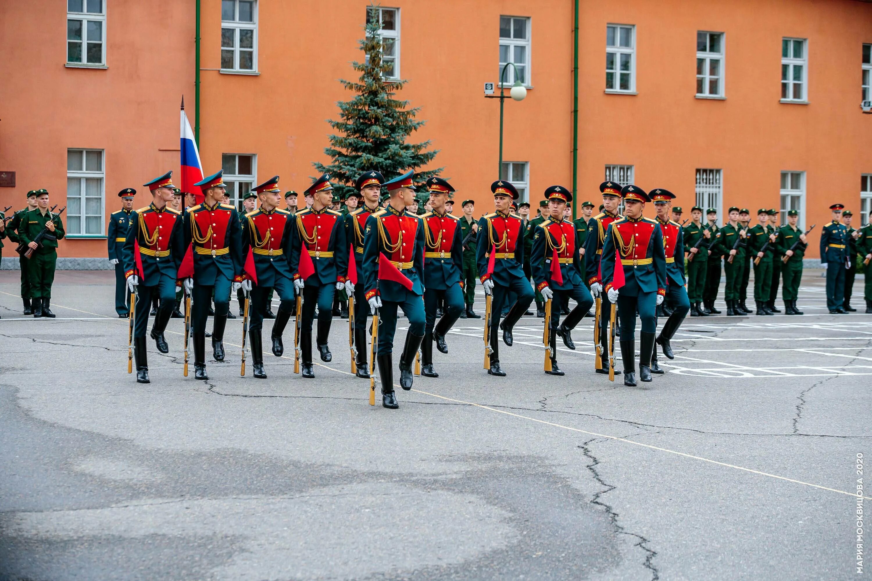 Комендантский преображенский полк. 154 Комендантский Преображенский полк. Преображенский полк рота почетного караула Москва. 154 Отдельный Комендантский Преображенский полк Кремль. Преображенский полк Москва Лефортово.