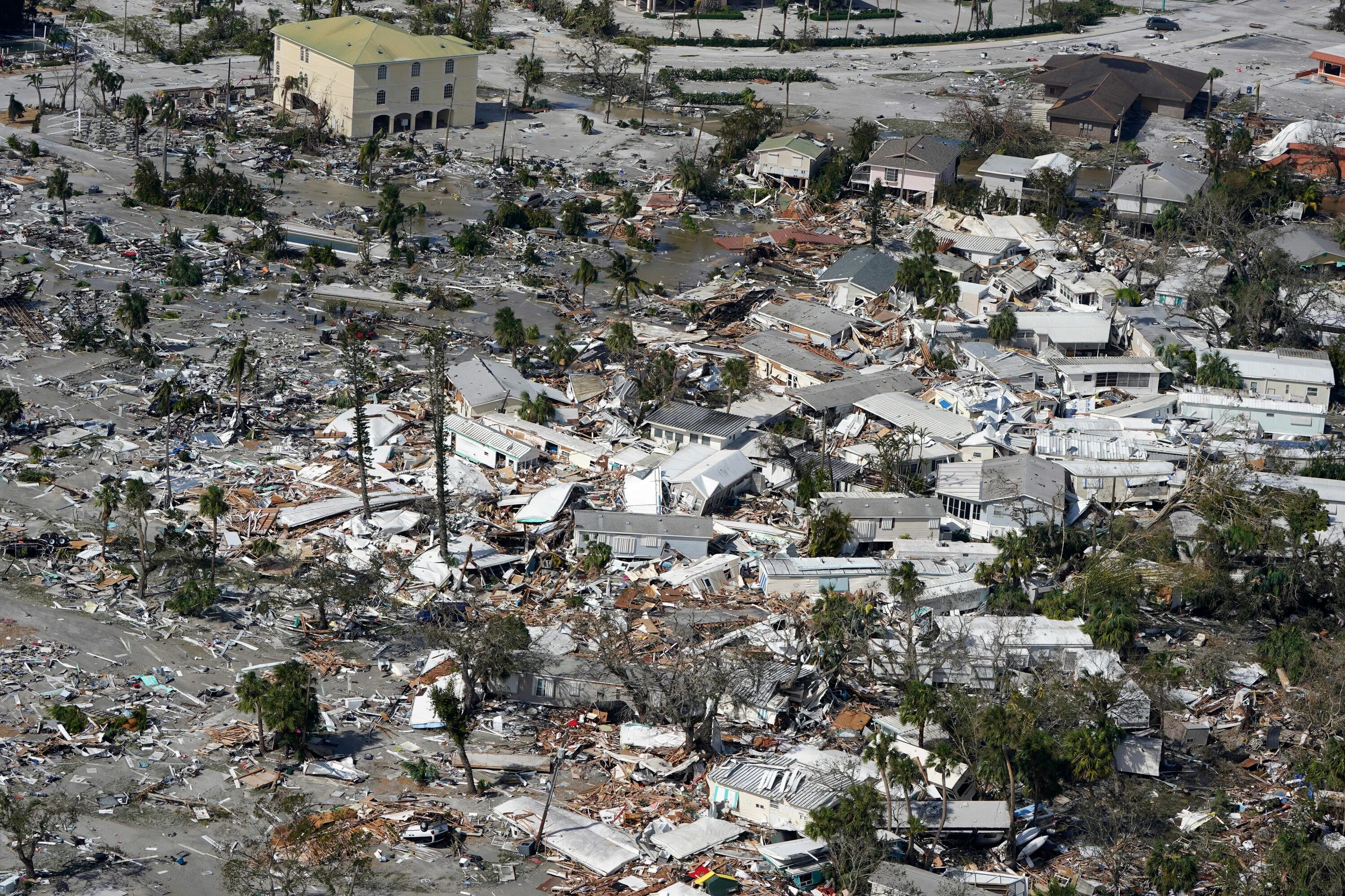 Natural disasters hurricane. Новый Орлеан ураган Катрина. Форт Майерс Флорида ураган. Ураган Катрина в США. Ураган в США 2022.