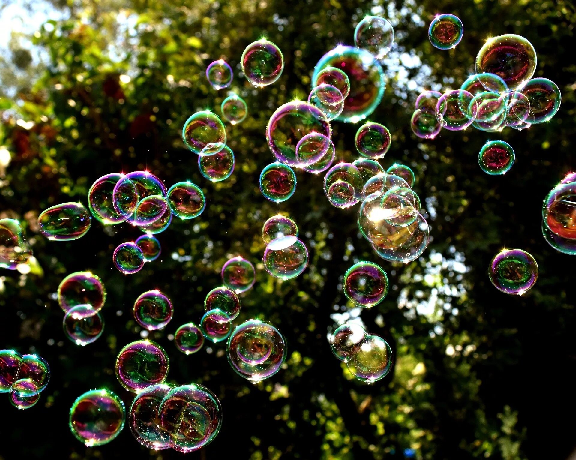 Транспортные пузырьки. Мыльные пузыри. Разноцветные мыльные пузыри. Мыльные пузырьки. Картинки на рабочий стол мыльные пузыри.