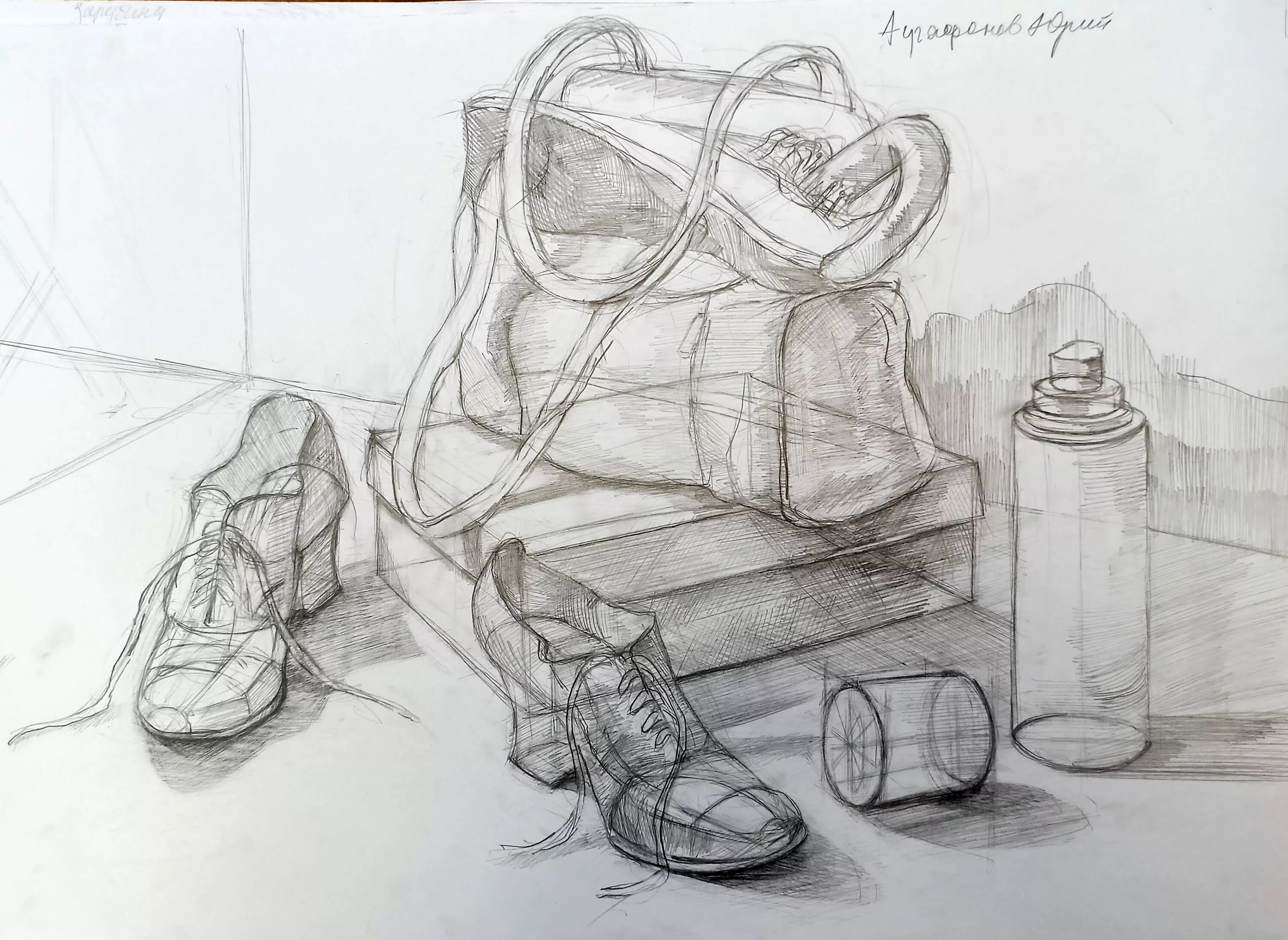 Ботинок и карандаш. Сапоги в графике. Гравюра обувь. Что общего между карандашом и ботинком. Ботинки карандашом.