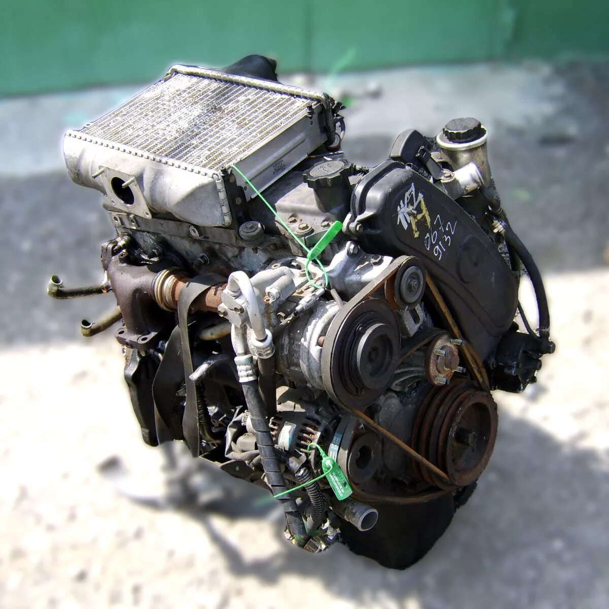 двигатель fs в отечественное авто. контрактный двигатель в чите. двс хонда фит 1. тойота королла двигатель 4а-fe. 2.