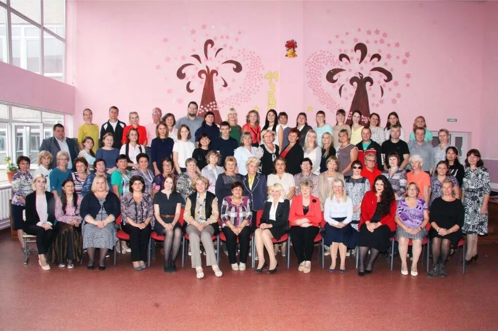 школа 44 тольятти. школа 40 тюмень. школа 163 екатеринбург учителя. школа 28 тюмень. учителя 44 школы копейск.