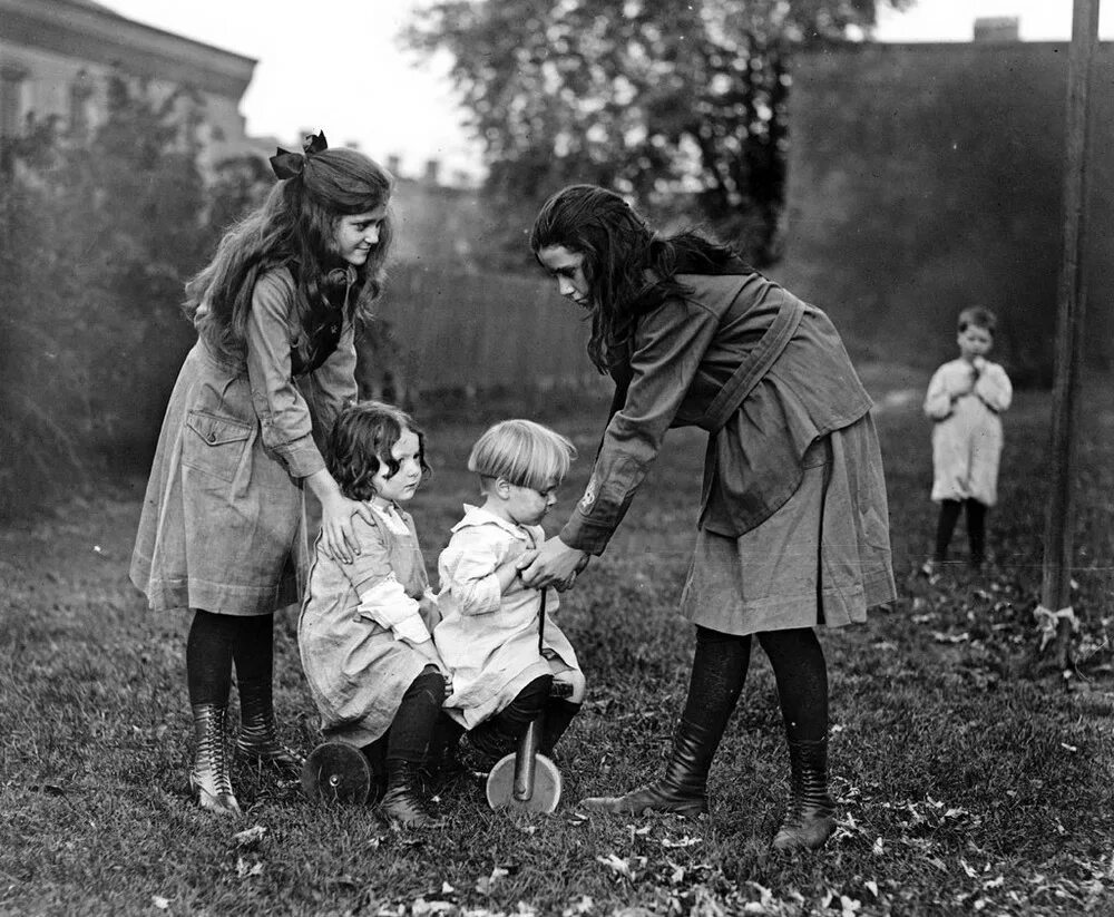 Дети Америки в 1930. Дети Англия 1900 годы. Дети 20-х годов. Дети Америка 1920.