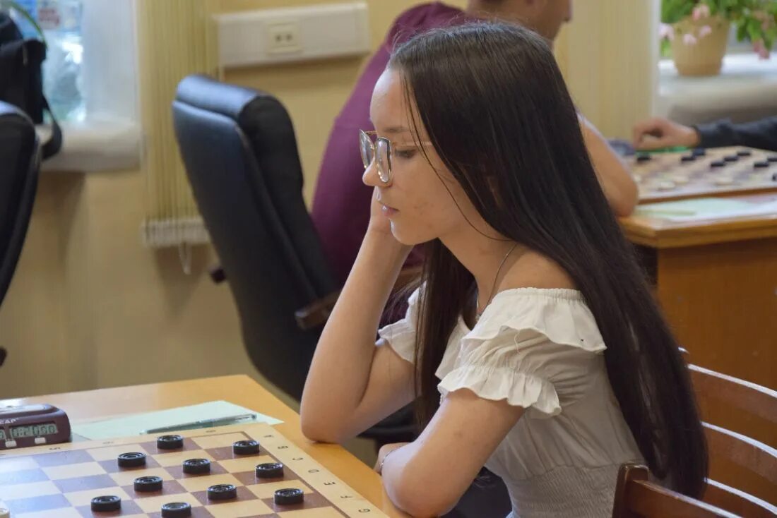 Деритюк Маша 8 лет Сертолово шахматистка.