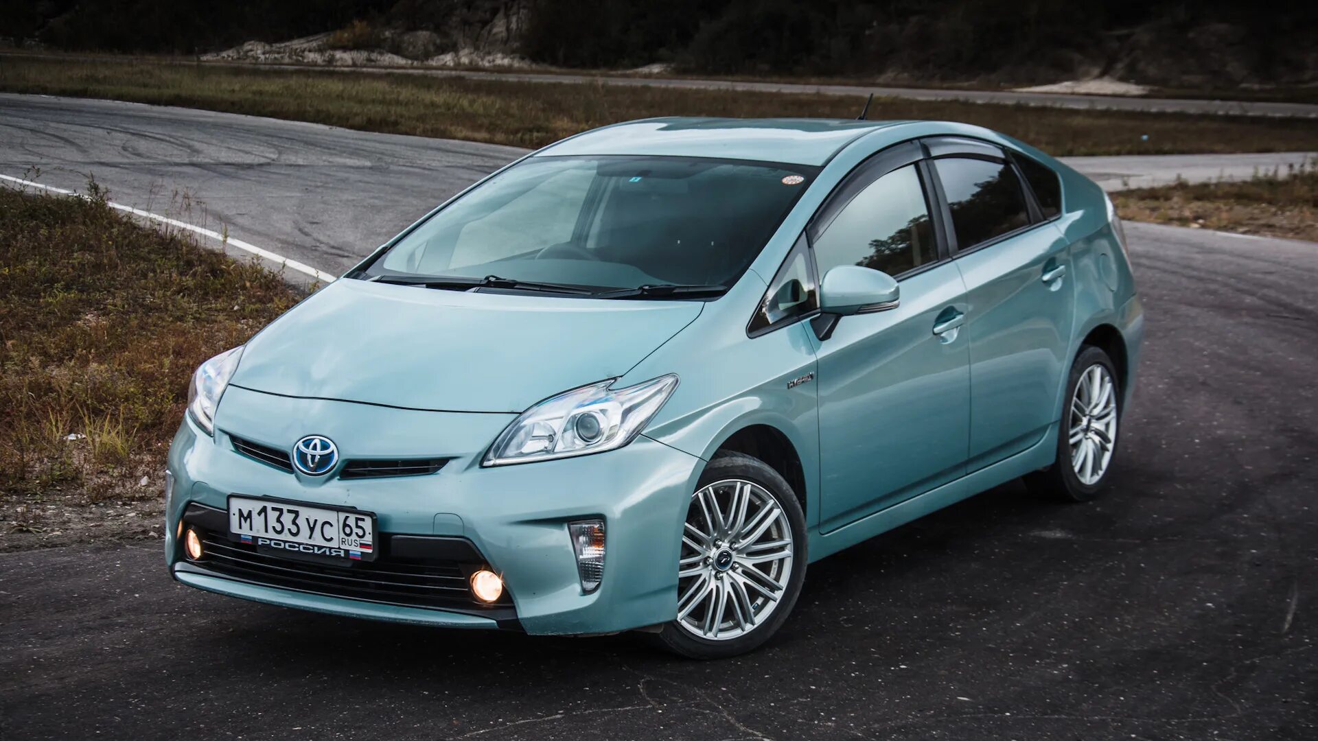Приус гибрид 30. Toyota prius 2010. Тойота приус гибрид 2009. Тойота приус zvw30. Тойота приус гибрид 30.