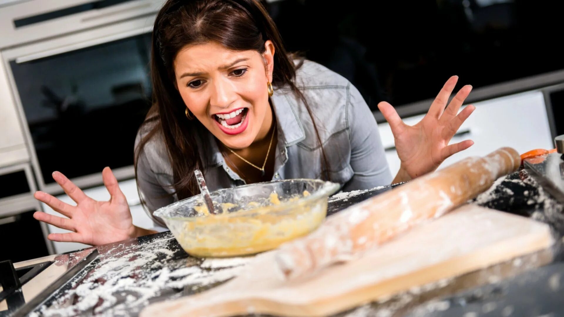 Женщина на кухне. Условные предложения 0 типа упражнения. When i to cook. Кулинарный мастер класс для взрослых. Симпсоны горящий.