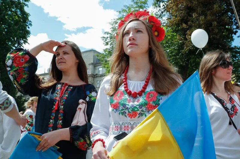 Подкованный умник говорит, что украинцы вообще не славяне ATRcons КОНТ