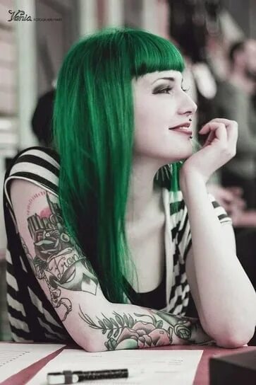 kelsey munster 3 Emo hair, Scene hair, Goth hair