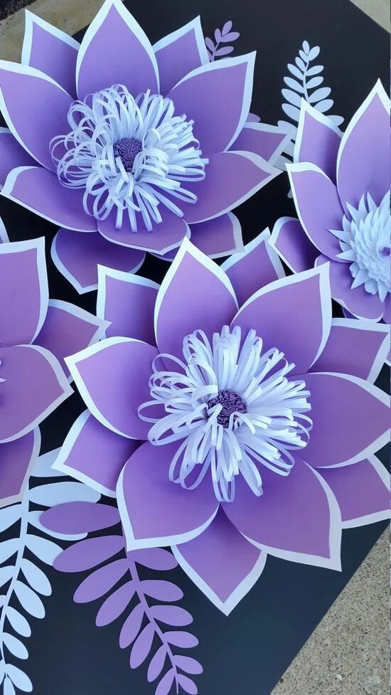Цветы из бумаги техника. Объемные цветы из бумаги. Обе ный цветок из бумаг. Объёмные зветы из бумаги. Красивые объемные цветы.