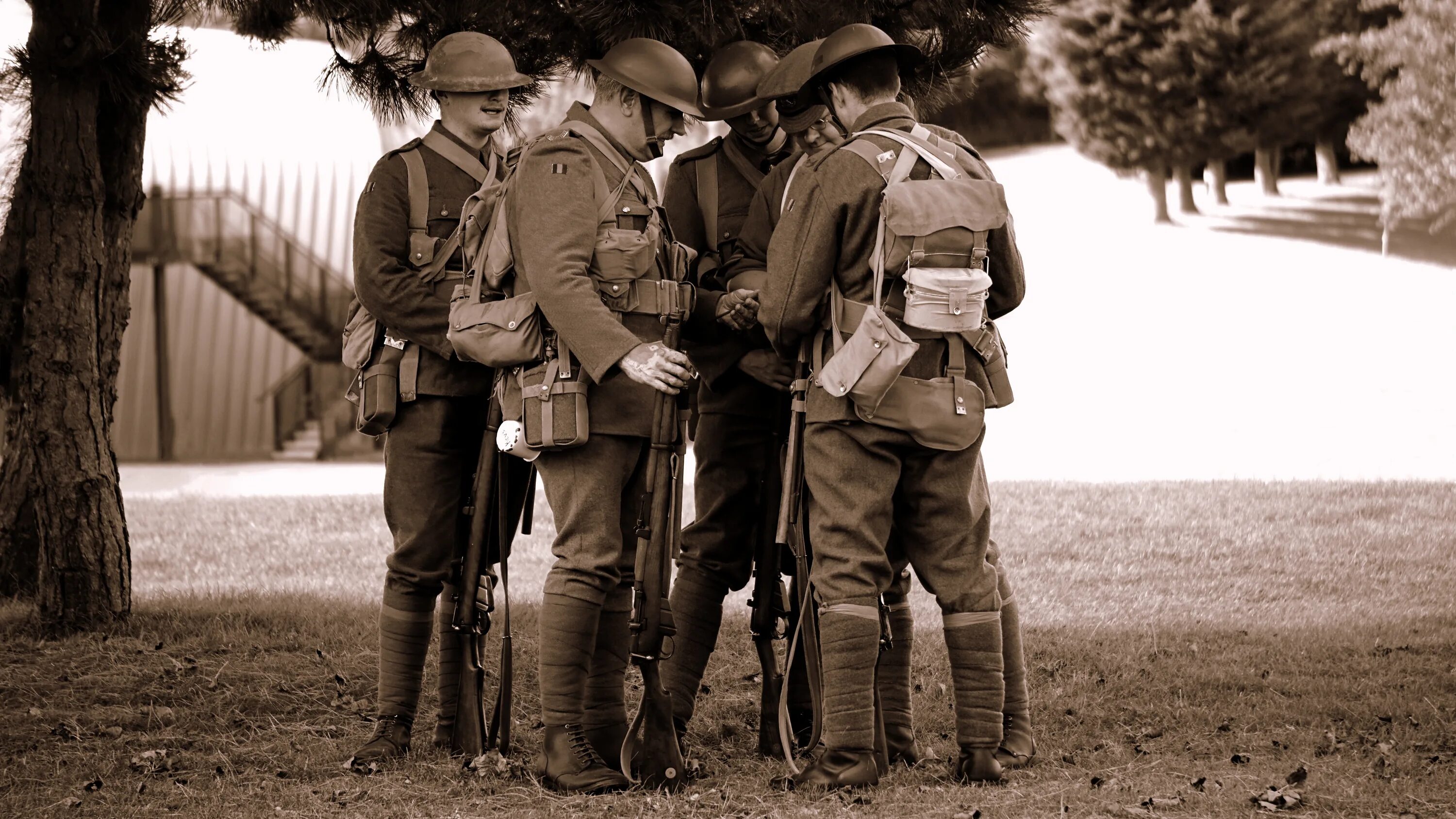 Retro army