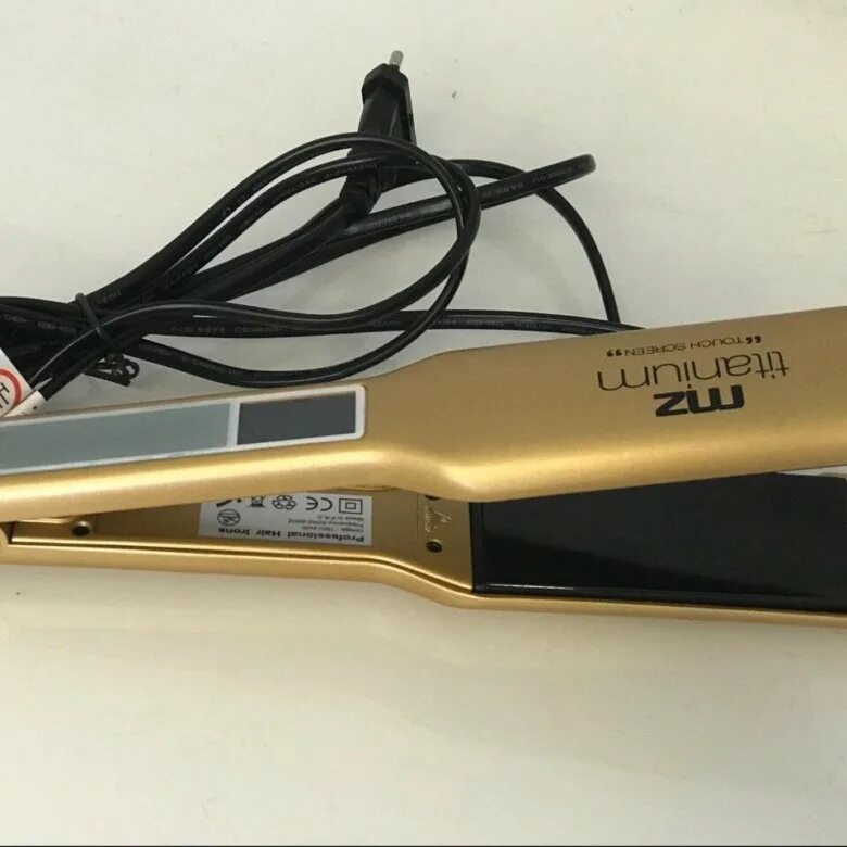 Утюжок для волос титаниум mz. Mz titanium 1068r утюжок матовый розовый (широкие пластины). Mz titanium утюжок. Утюжок мз титаниум. Mz titanium утюжок.