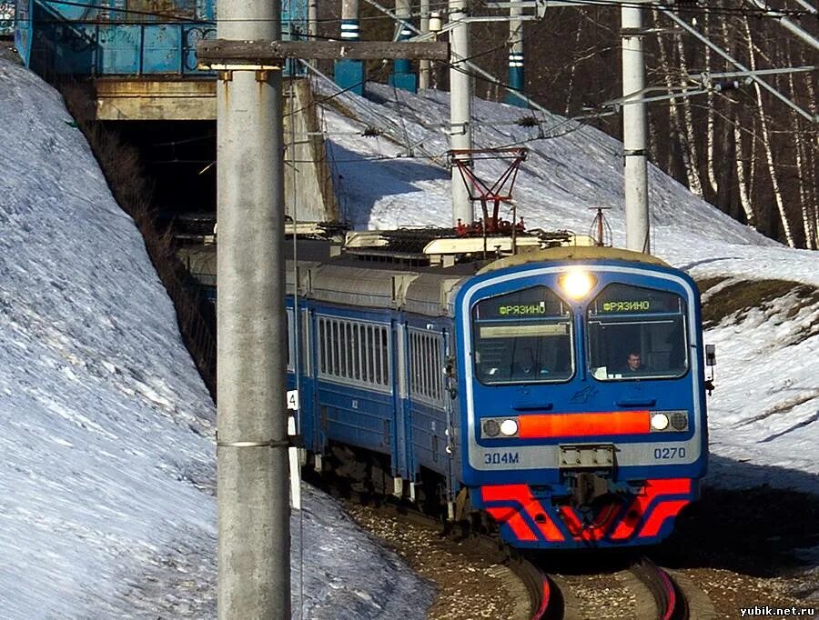 Электрички болшево подлипки. Эд4м 0290. Станция болшево 2000. Эд4м станция болшево. Электричка подлипки дачные болшево.