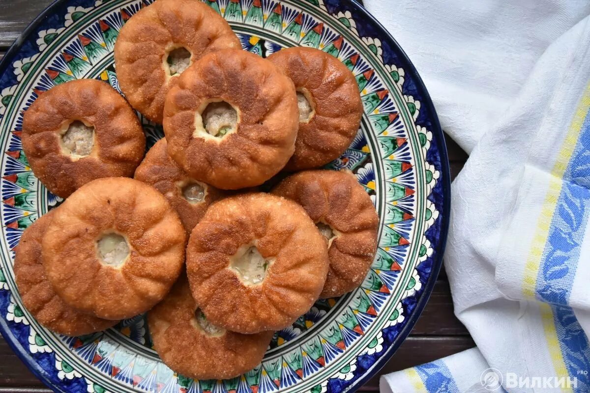 Перемячи. Пярямяч татарский. Беляши перемячи. Татарская кухня перемячи. Татарские перемячи тесто