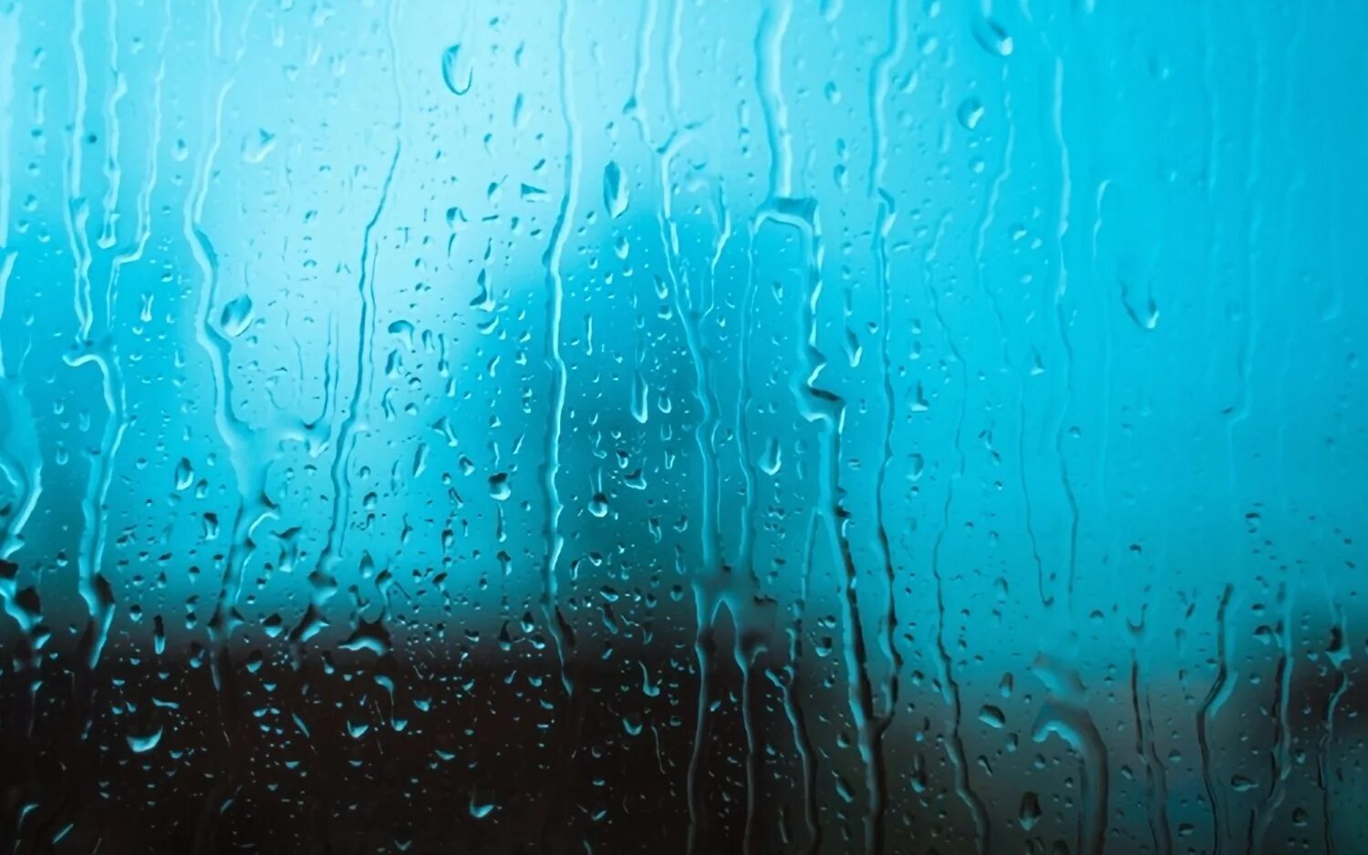 вода в стекле. стекающая вода фото. стекание воды. пенная река. водопад текстура.