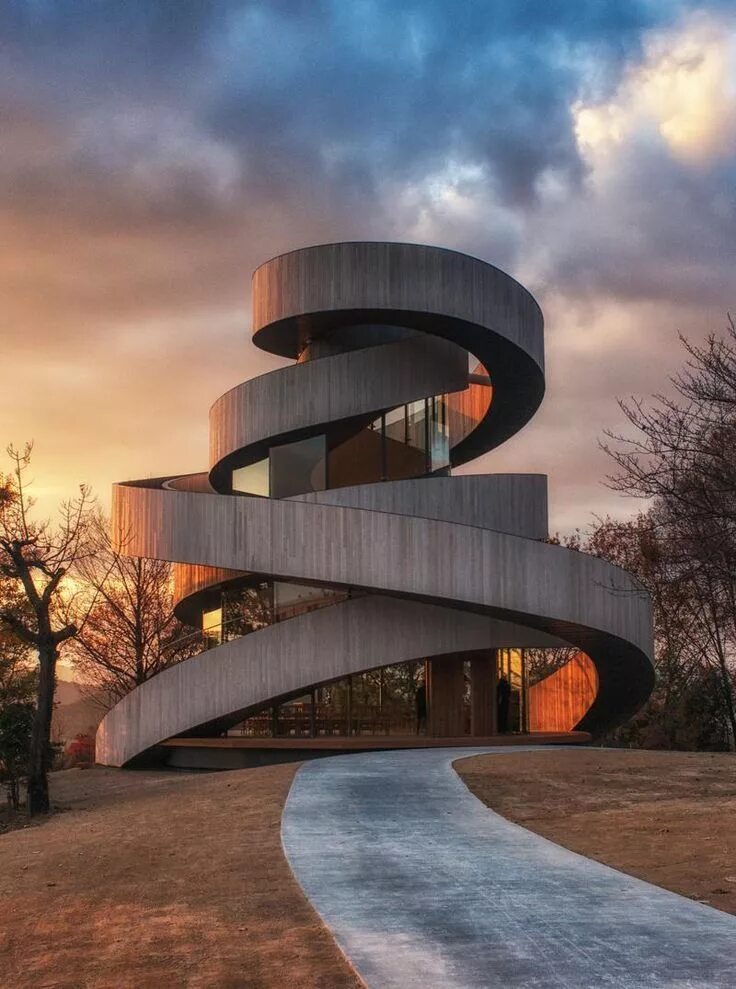 Гармоничный здания. Часовня Хиросима Япония. Ribbon Chapel, Ономити, Япония. Ленточная часовня (Хиросима, Япония). Хироши Накамура Архитектор.