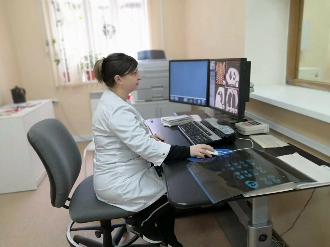 Джанелидзе больница палаты. Кардиологическое отделение больницы. Больница внутри. Городская поликлиника внутри. 1 кардиологическое отделение.