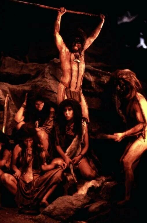 Клан пещерных. Клан пещерного медведя 1986. Клан пещерного медведя 1986 дэрил ханна. Клан пещерного медведя. Клан пещерного медведя 1986 дэрил ханна.