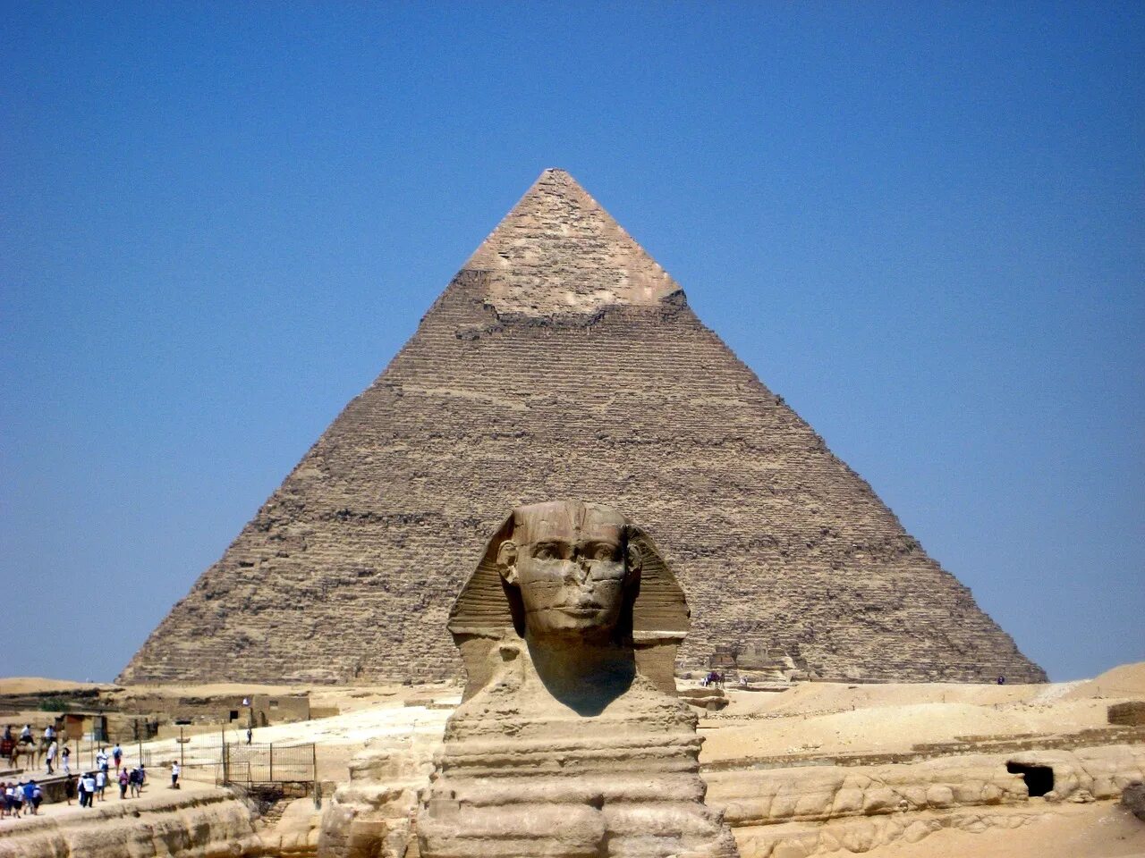 Древний мир какой. Пирамида Хеопса (Гиза, Египет). Пирамида Хефрена и сфинкс. Пирамида Хефрена в Гизе. Пирамиды Гизы.