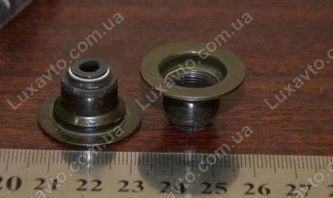 Сальники клапанов ланос 1. Сальники клапанов ланос 1. Daewoo 96840122 колпачок маслосъемный. Сальники клапанов авео. Сальник клапана aveo 1.
