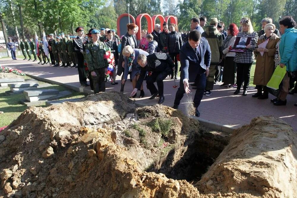 Похоронен в ярославле. Кого захоронили в Ярославле.