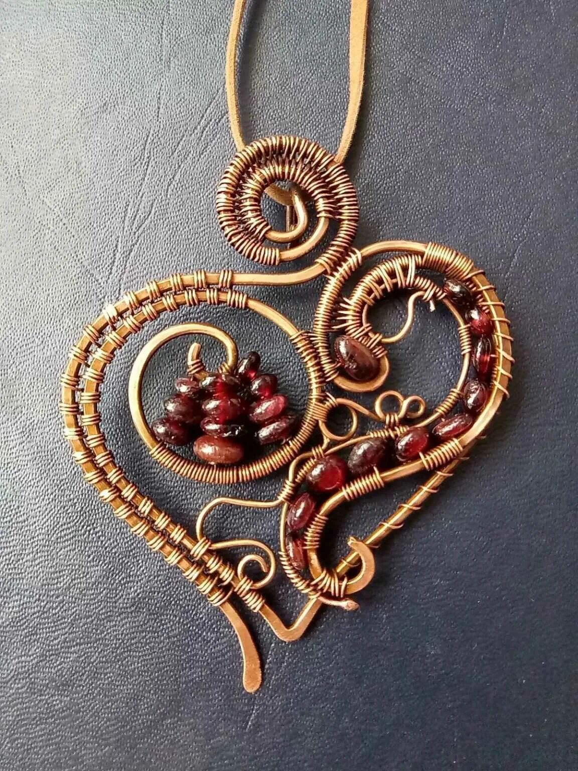 Проволочные украшения. Бижутерия из медной проволоки. Самоделки из медной проволоки. Изделия из проволоки. Декор из медной проволоки.