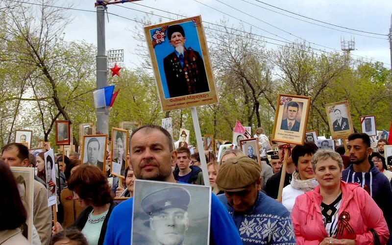 Перекличка жителей днр и их. Перекличка Ясиноватая. Перекличка Донецк. Типичная Ясиноватая перекличка. Перекличка по районам Донецка сейчас.