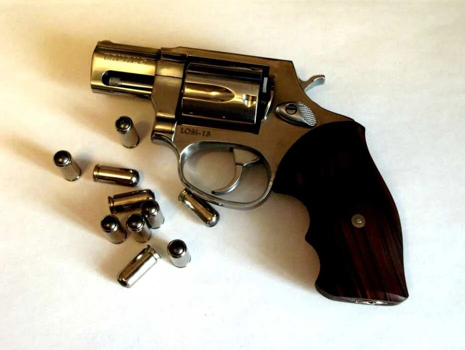 Taurus lom 13 рукоятка. Taurus lom-13. Lom 13 хрон. Taurus lom-13. Таурус лом 13.