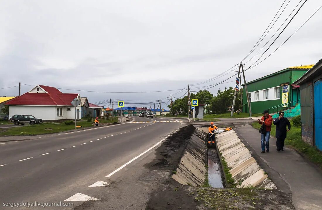 Южно курильск время. Пгт. Южно-Курильск Кунашир. Головино Курильские острова. Город Головино Южно Курильск. Посёлок городского типа Южно-Курильск.