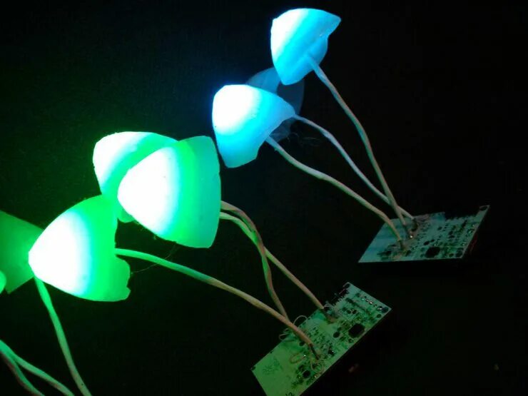 Тайна светящейся горы реклама. Тайна поезда призрака энид блайтон. Тайна светящейся. Тайна светящейся. Необычные явления в небе.