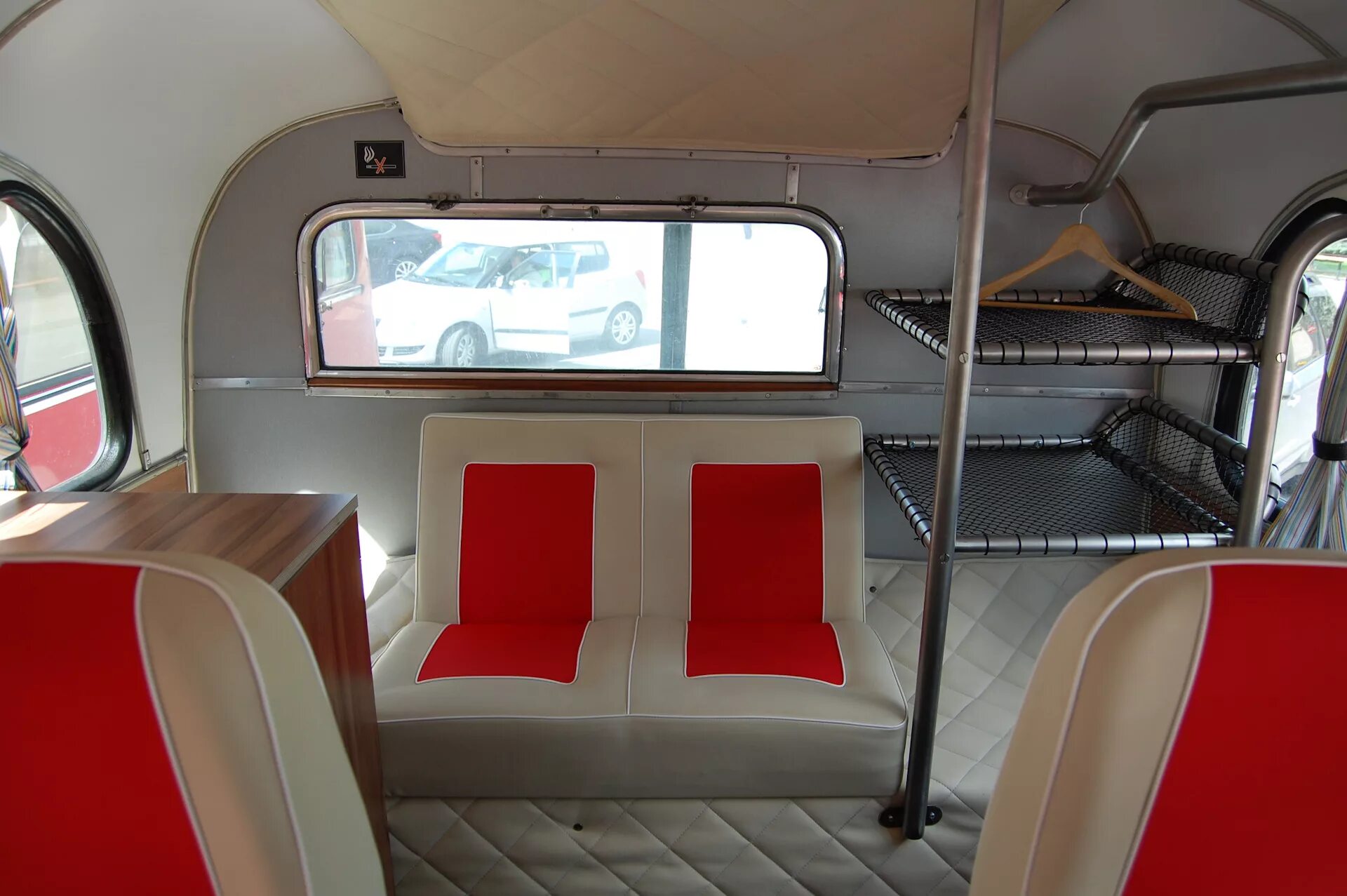 Lux 55. Икарус 55 lux. ikarus 55 люкс. икарус 55-14 люкс. икарус 55 люкс салон.