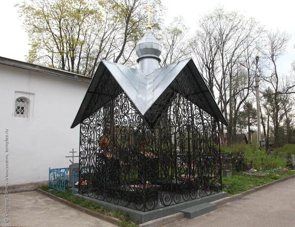 часовня белгородская область. церковь иконы божией матери знамение захарьино. свято-троицкий холковский монастырь. часовни над могилами. андреевская церковь солнечногорского района.