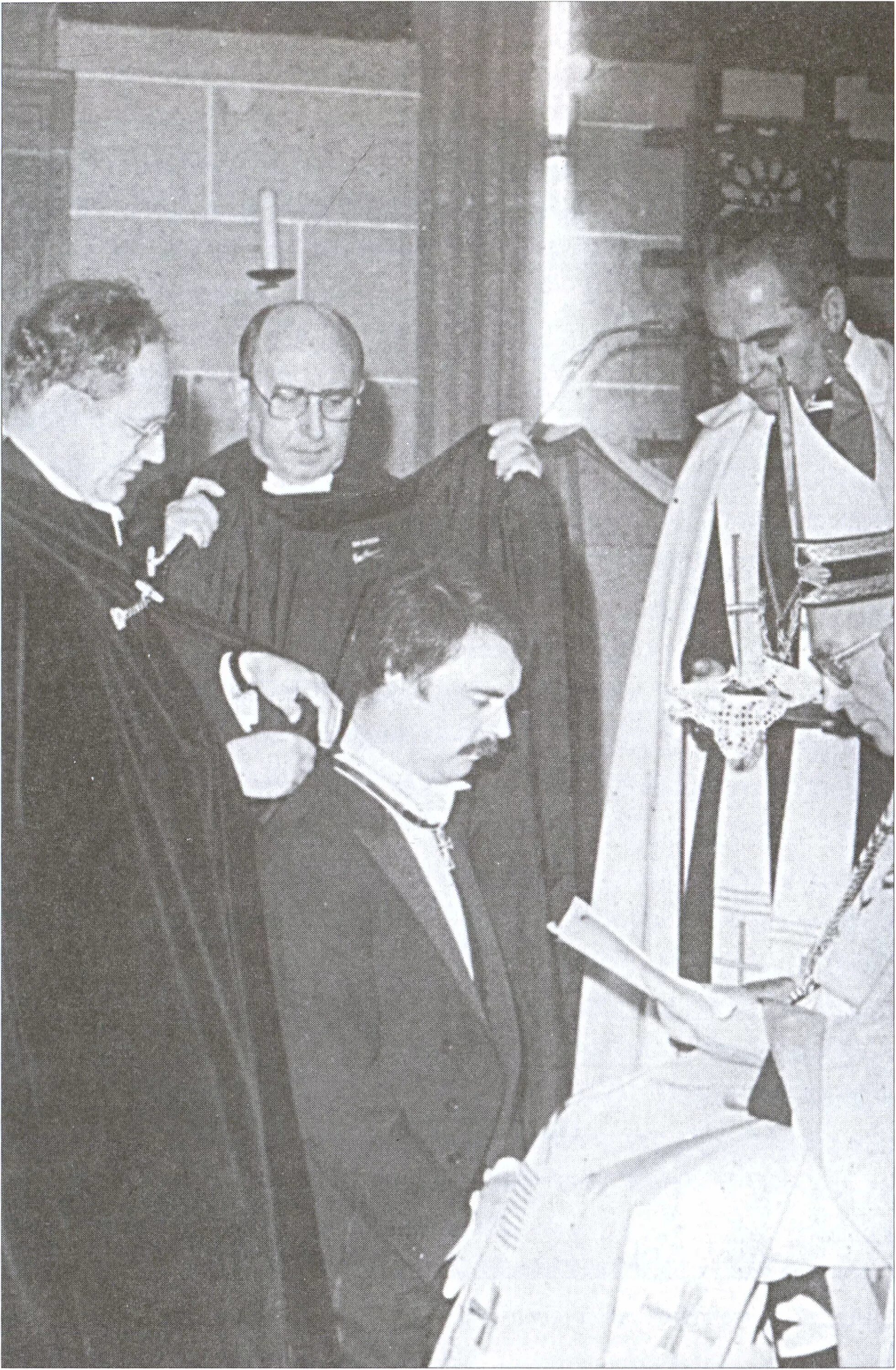 братьями священниками