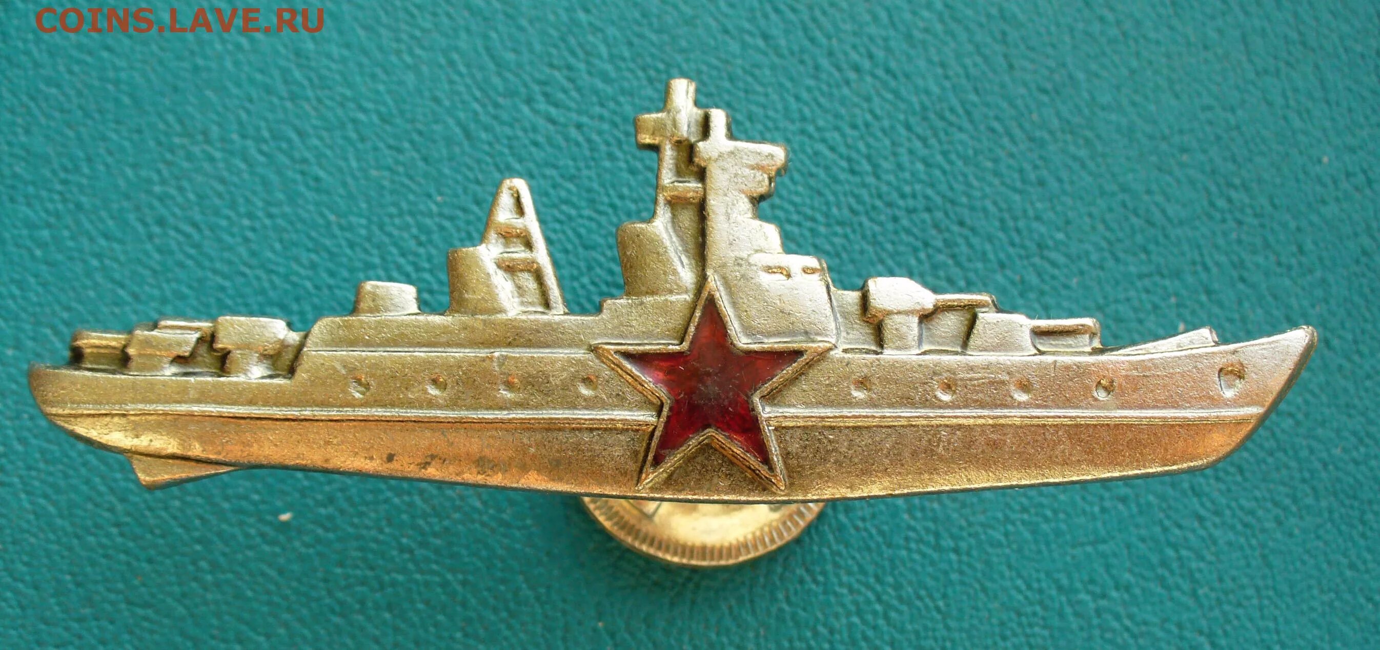 Знак Командир корабля.