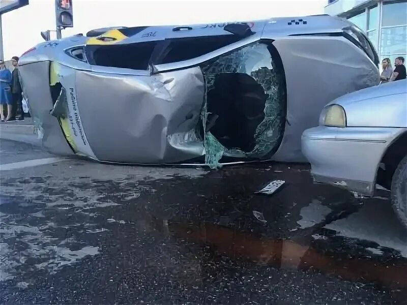 Видео аварии новокузнецк. Дтп в новокузнецке за последние сутки. Новокузнецк происшествия. Бызовское шоссе новокузнецк. Дтп в новокузнецке сегодня.
