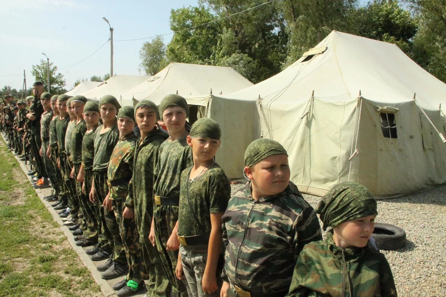 Военно спортивный лагерь. Лагерь Предтеченский городок. Казачьи лагери Ростовская область. Предтеченский городок в Азове. Военно патриотический лагерь кыргызыстан.