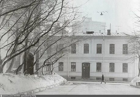 Женская переулок